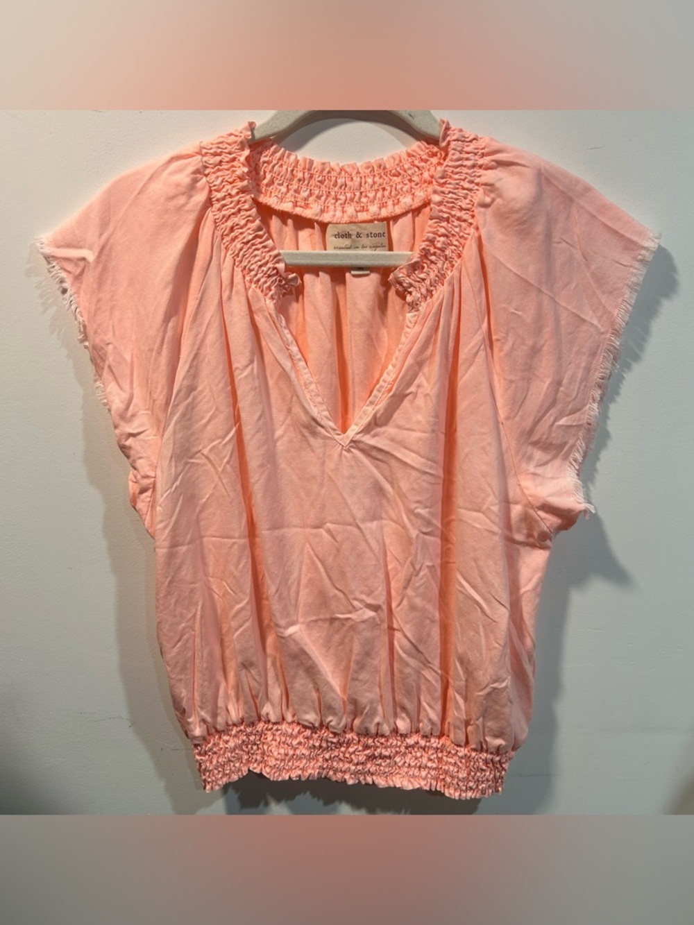 Cloth and stone Orange with frayed hem sleeves and elastic hem size M